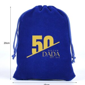 100pcs Custom Logo 15x20cm Blue Velvet Bags Drawstring Pouches Screen Printed with Gold Logo and Ship by the Faster Express