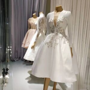 Elegant A Line Knee Length Wedding Dresses Silver Embroidery Long Sleeves V-Neck Vintage Bride Formal Reception Gown Customized
