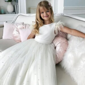 Customized Flower Girl Dresses White Tulle Pearls With Bow Feather Sleeveless For Wedding Birthday Party Holy Communion Gowns