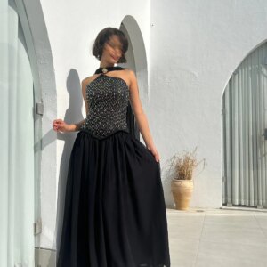 Customized Elegant Black Chiffon Evening Dress Exquisite Crystal Halter Sleeveless Draped Girdling Sweep Train Vestido