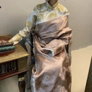 Fashion Ladies New Women’s Tibetan Robe Costumes Clothing Ethnic Traditional Popular Style 2025