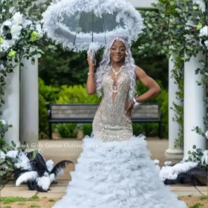 Delicate White Lace Mermaid Wedding Dress Custom Sparkling Crystal Beaded Applique African Girl Bridal Gowns vestido graduación