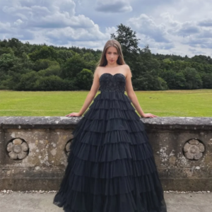 Ccstomized Black A-Line Prom Dresses Floor-Lengt Strapless Sleeveless Formal Evening Dresses Fashion Tiered Draped Sexy Backless