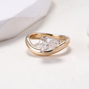 Provence 14K 18K yellow gold 1 carat E color VS1 Pear lab grown diamond ring for women wedding band Customized Engagement Rings