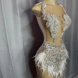 Sexy Silver O Neck Short Prom Dress Black Girl Bead Crystal Graduation Dress Feather Mermaid Mini Cocktail Homecoming Customized