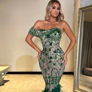 Green Crystal Feathers Long Evening Dress Illusion One Shoulder Wedding Party Gown Customized Luxurious Sheath Prom Dresses