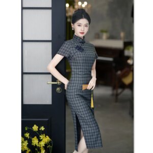 Retro National Style Rayon Plaid Long Short Sleeve Robe Qi Pao Spring and Summer New Young Artistic Girl Cheongsam