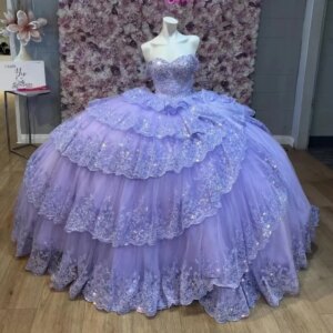 Lavender Shiny Mexican Quinceanera Dressess Sweetheart Applique Lace Beads Bow Tull Lace-up Sweep Train vestido 15 de anos Sweet
