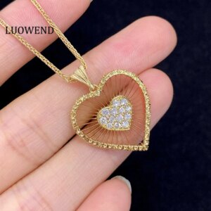 LUOWEND 100% 18K Yellow Gold Necklace Women Real Natural Diamond Pendant Necklace Romantic Heart Shape High Wedding Jewelry
