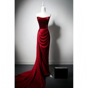 Wine Red Evening Dress Strapless Velvet Sleeveless A-Line Skirt Trailing Banquet Cocktail Party Formal Occasions Prom Gowns