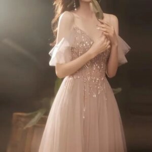 Champagne Bridesmaid Dresses V-Neck Long A-line Spaghetti Strap Luxury Sequins Beading Tulle Wedding Toast Bride Prom Gowns New
