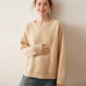 High Quality French Minority Hollow out Pure Sweater Women’s Knitted Undershirt 23 Autumn and Winter New Fashion Simple Loose