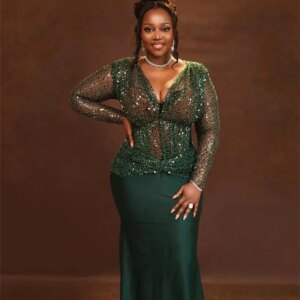 Shiny V-Neck Prom Dresses Green Sequin Shiny Long Sleeves Floor-Length Mermaid Satin Evening Dress Special Long Cocktial Gown