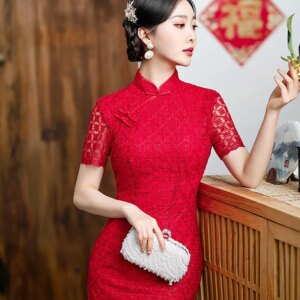 Red lace engagement long standing collar wedding toasted Chinese fashion cheongsam