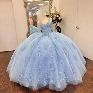Customized Sky Blue Sweet 16 Princess Beading Quinceanera Dresses Spaghetti Straps Princess Ball Gown Vestido De 15 Anos