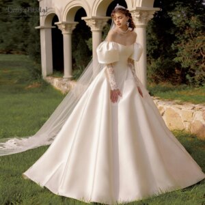 Romantic Lovely Satin Wedding Dresses With Detachable Puffy And Slim Sleeves ,A Line Elegant Bridal Gowns Chic DW977