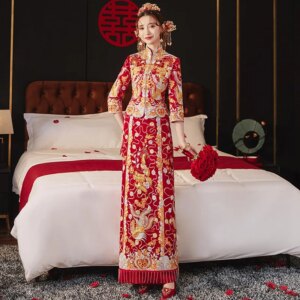 Chinese Traditional Wedding Dress Elegant Temperament Tang Suit 2024 New Xiuhe Vintage Embroidery Flower Mandarin Collar Qipao