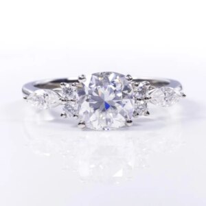 Provence 10K/14K/18K/PT950 Moissanite Promise Rings for Women Cushion Cut 2 CT D Color Pass Diamonds Test With GRA Certificate