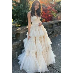 A Line Spaghetti Straps Prom Dresses Women Tulle Ruffles robes de soirée Tiered Wedding Party Dress Customized فساتين سهرة