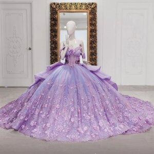 Lilac Shiny Ball Gown Quinceanera Dresses Off The Shouler Appliques Lace Flower Beaded Tull Party Gowns Vestidos 15 XV Años