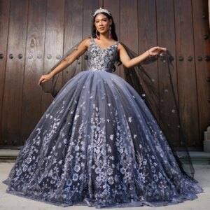 Sexy V-Neck Shiny Quinceanera Dress Ball Gown Applique Lace Beaded Tull With Cape Sweet 16 Vestidos De 15 Anos