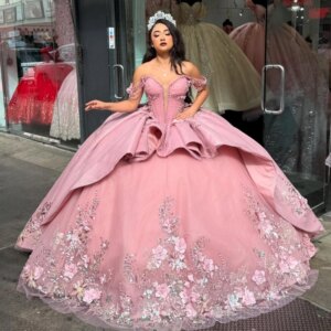 Pink Shiny Quinceanera Dresses Off Shoulder Ball Gown Sweet 16 Dress Sequin Applique Flower Beads Tull Birthday Party Vestidos