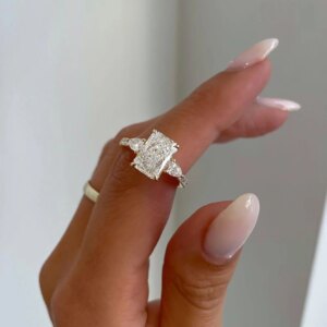 2CT E Color VS1 Radiant Cut 14K Yellow Gold Lab Grown Diamond Engagement Ring CVD HPHT Lab diamond With IGI Certificate