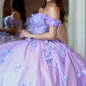 Lilac Shiny Princess Quinceanera Dresses Sequin Appliqued Lace Beading Crystal Tull Sweet 16 Dress Sweetheart Ball Gown Vestidos