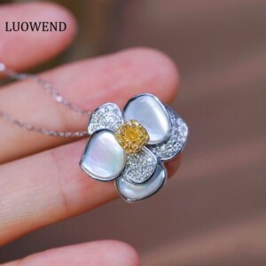 LUOWEND 100% 18K White Gold Necklace Romantic Rose Shape Real Natural Yellow Diamond Necklace for Women High Wedding Jewelry
