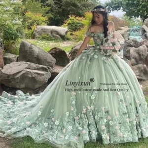 Mexican Ball Gown Quinceanera Dresses Princess Appliques Lace Floars Sweet 16 Birthday Party Customized Vestido De 15 Anos