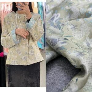 The new high-end light luxury product golden silk brocade fabric Chinese-style armor top is made of pure