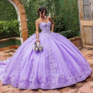 Lilac Shiny Princess Quinceanera Dresses Off Shoulder Appliqued Lace Beading Tull Sweet 16 Dress Ball Gown Vestidos 15 De Anos