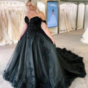 Black Gothic A-Line Wedding Dresses Off Shoulder Sweetheart Lace Applique Beaded Long Vintage Bride Formal Gowns Customized
