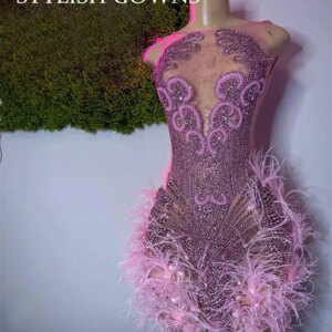 Sparkly Luxury Diamond Women Birthday Party Cocktail Gowns Sexy Sheer Pink Feather Mini Short Prom Dresses 2024 Customized