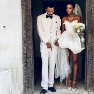 Minimalist A Line Wedding Dress for Women V Neck Pleats Puffy Skirt Bridal Gown Backless Satin Civil Robe De Mariee