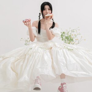 New Taffeta V Neck Boho Wedding Dress With Puffy Short Sleeves A Line Floor Length Bridal Gown 웨딩드레스 Bridal Photo Shoot Dress
