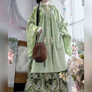 Ancient Chinese Costume Hanfu Machine Embroidery Cloud Shoulder Long Shirt Horse-Face Skirt Three-Piece Set