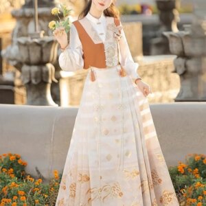 Hanfu women’s Autumn New Chinese waistcoat Lantern sleeve shirt with woven gold horse skirt (long bead chain accessories)