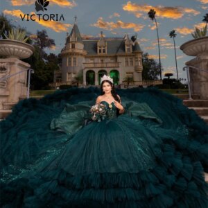 Sparkly Emerald Green Beaded Crystal Sweetheart 15 Year Old Quinceanera Dresses Tulle Ruched Train Ball Gown Luxury Customized