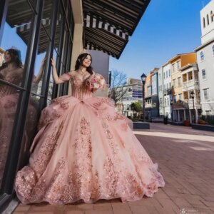 Customized Shiny Pink Off Shoulder Quinceanera Dress crystal sequin applique Tull Lace flower Bow vestidos de 15 Quinceanera