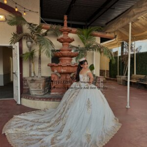 Elegant Ball Gown Quinceanera Dress With Applique Lace Sequins Beaded Sweet 16 Gown Off Shoulder Birthday Vestidos De 15 XV Años