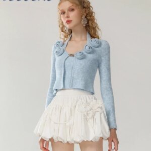 LEOSOXS Sweet Girl Top 2024 Autumn/Winter Three-dimensional Flower Wool Cardigan Neck Vest Two-piece Set Women Blue Cardigan