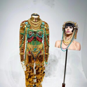 Luxury sexy Cosplay clothing golden Banshee metal chain shiny colorful full Rhinestone nightclub showgirl dance stage outfits