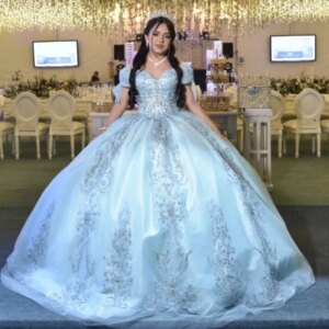 Sky Blue Princess Sweetheart Quinceanera Dresses Ball Gown Sequin Applique Lace Beaded Tulle Party Birthday Dress Puffy Sweet 16