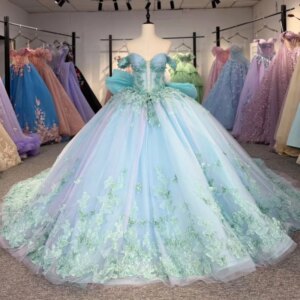 Sky Blue Shiny Princess Quinceanera Dresses Off Shoulder Bow Beading Crystal Tull Sweet 16 Dress Ball Gown Vestidos 15 Anos