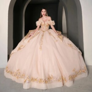 Pink Shiny Quinceanera Dresses Off Shoulder Ball Gown Sweet 16 Dress Applique Flower Beading Tull Birthday Party Vestidos 15