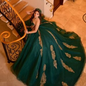Blackish Green Shiny Princess Quinceanera Dresses Gold Appliqued Lace Beading Crystal Tull Sweet 16 Dress Ball Gown Vestidos 15