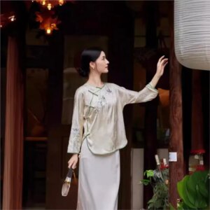 Chinese temperament improvement new thin style small shirt disc top female