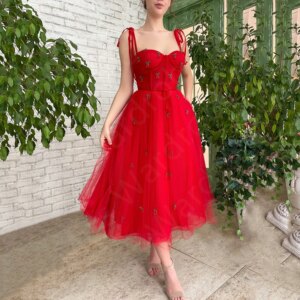 Customized Lovely Red Prom Dresses Short 2025 Sweetheart with Straps Wedding Party Dresses Tea Length Evening Gowns Sleeveless