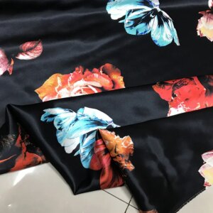 High Quality New 40momme Inkjet Silk Satin Thickened Black Bottom Printed Cheongsam Fabric 1